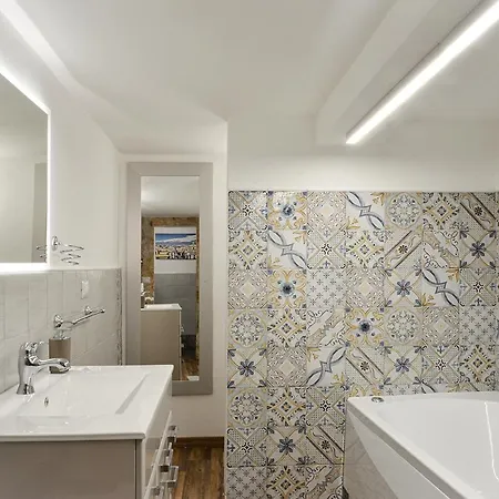 Filomena Luxury Apartament *