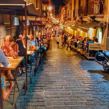 Filomena Luxury Apartament *